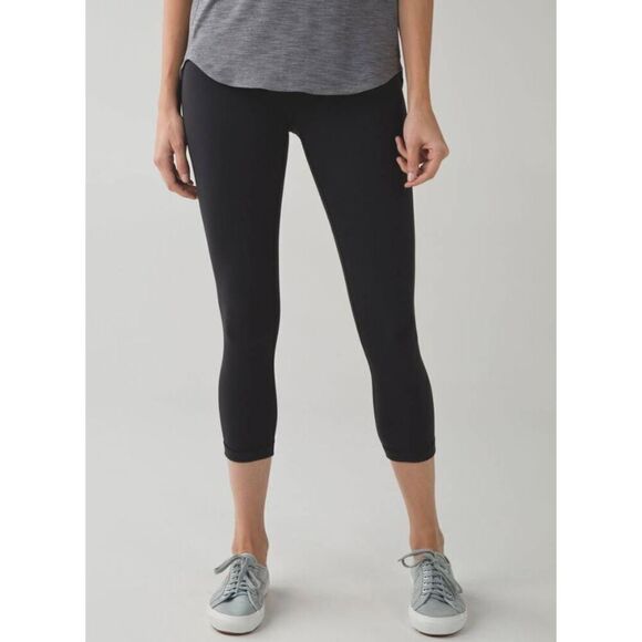LULULEMON ATHLETICA Wunder Under Tight in Black Size 8 - Picture 1 of 5